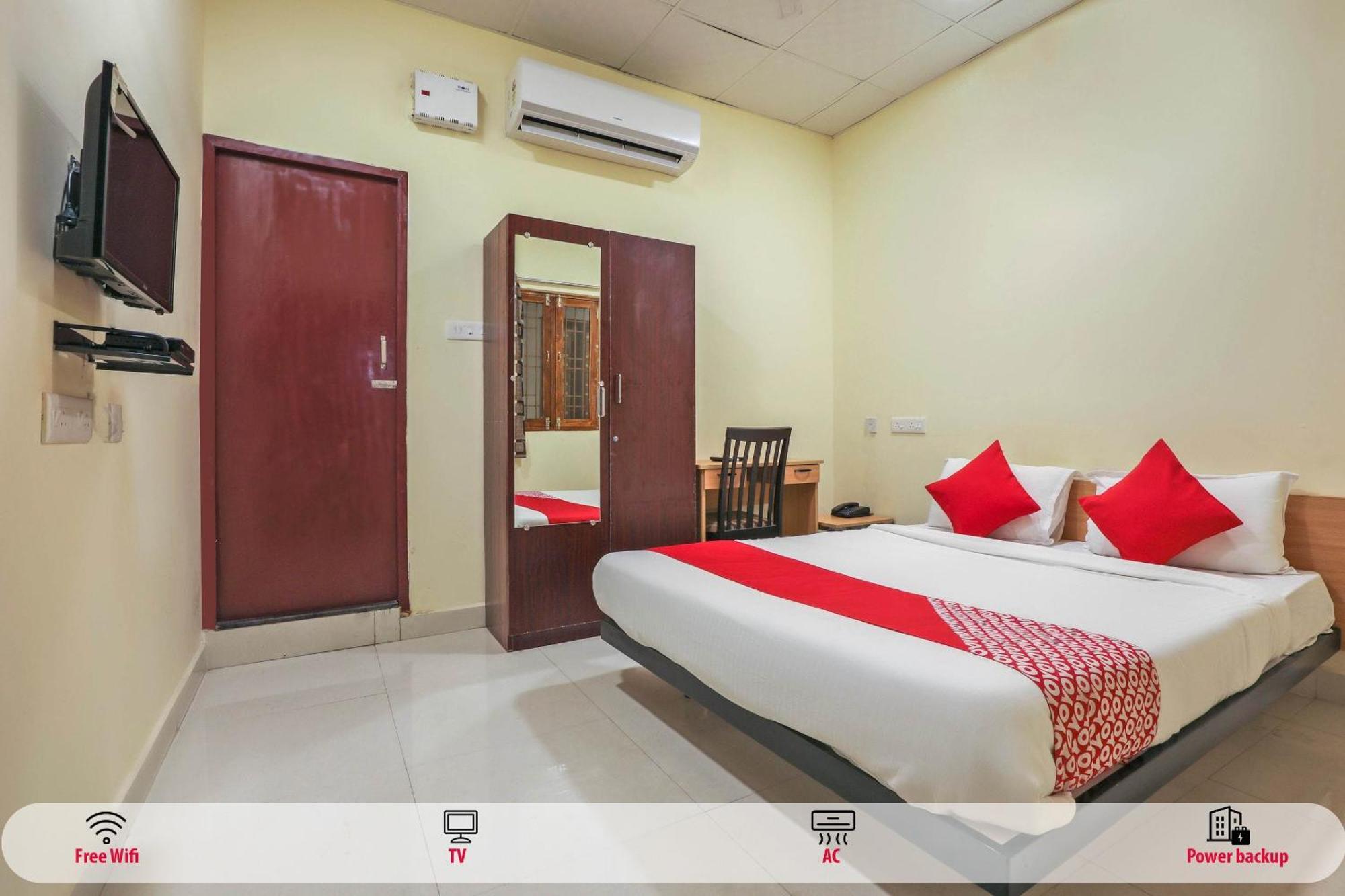 Hotel O Om Sakthi Hotel Pondichéry Extérieur photo