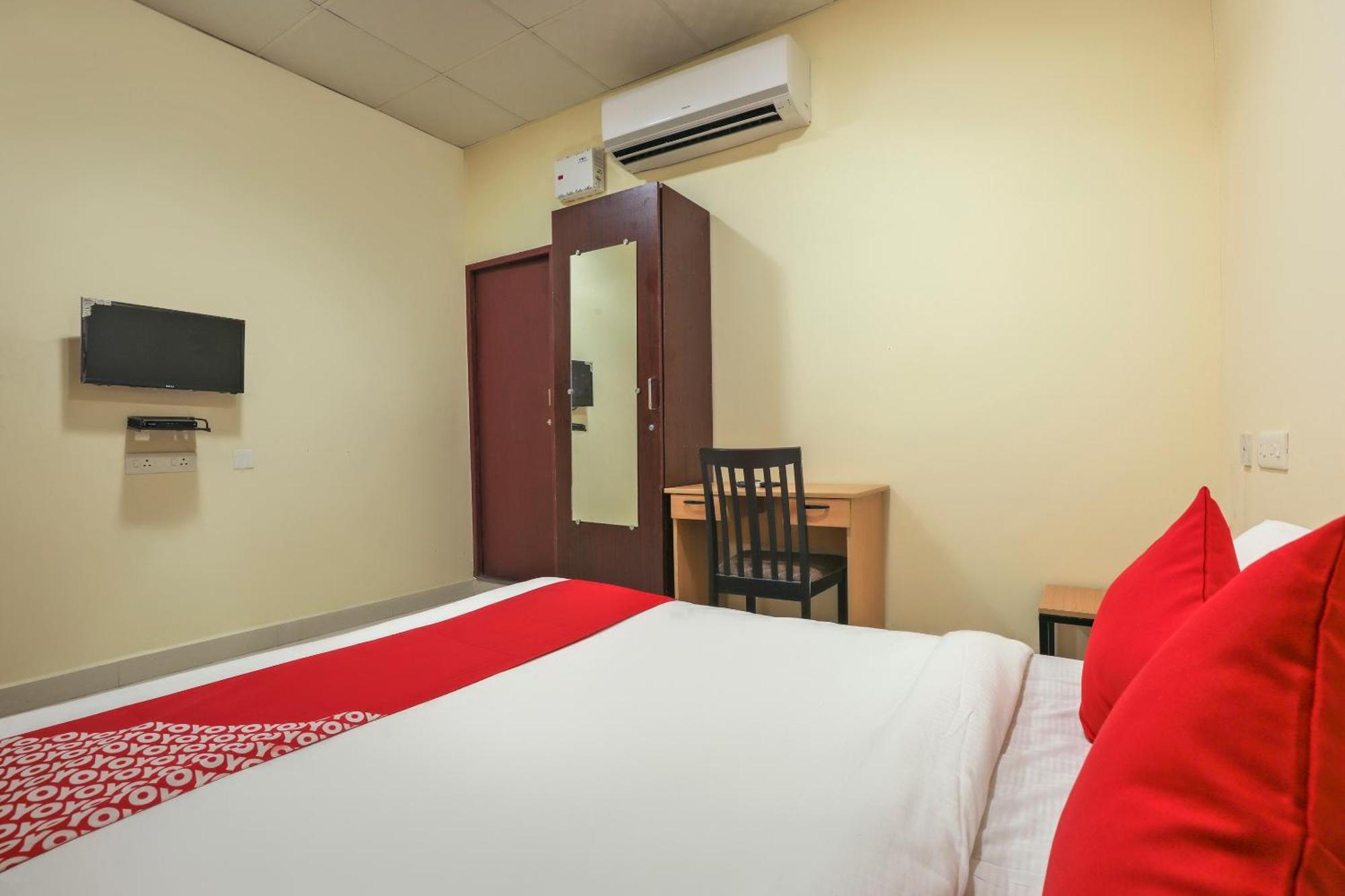Hotel O Om Sakthi Hotel Pondichéry Extérieur photo