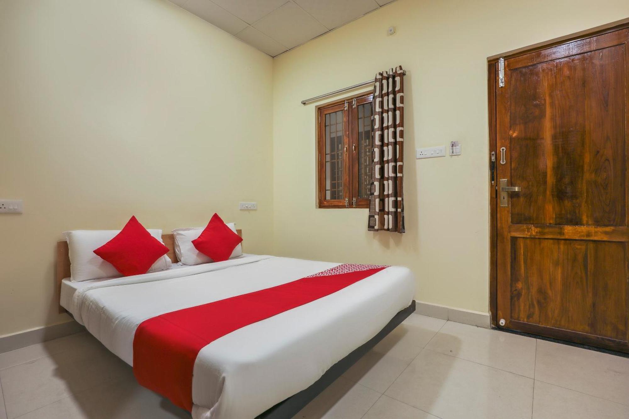 Hotel O Om Sakthi Hotel Pondichéry Extérieur photo