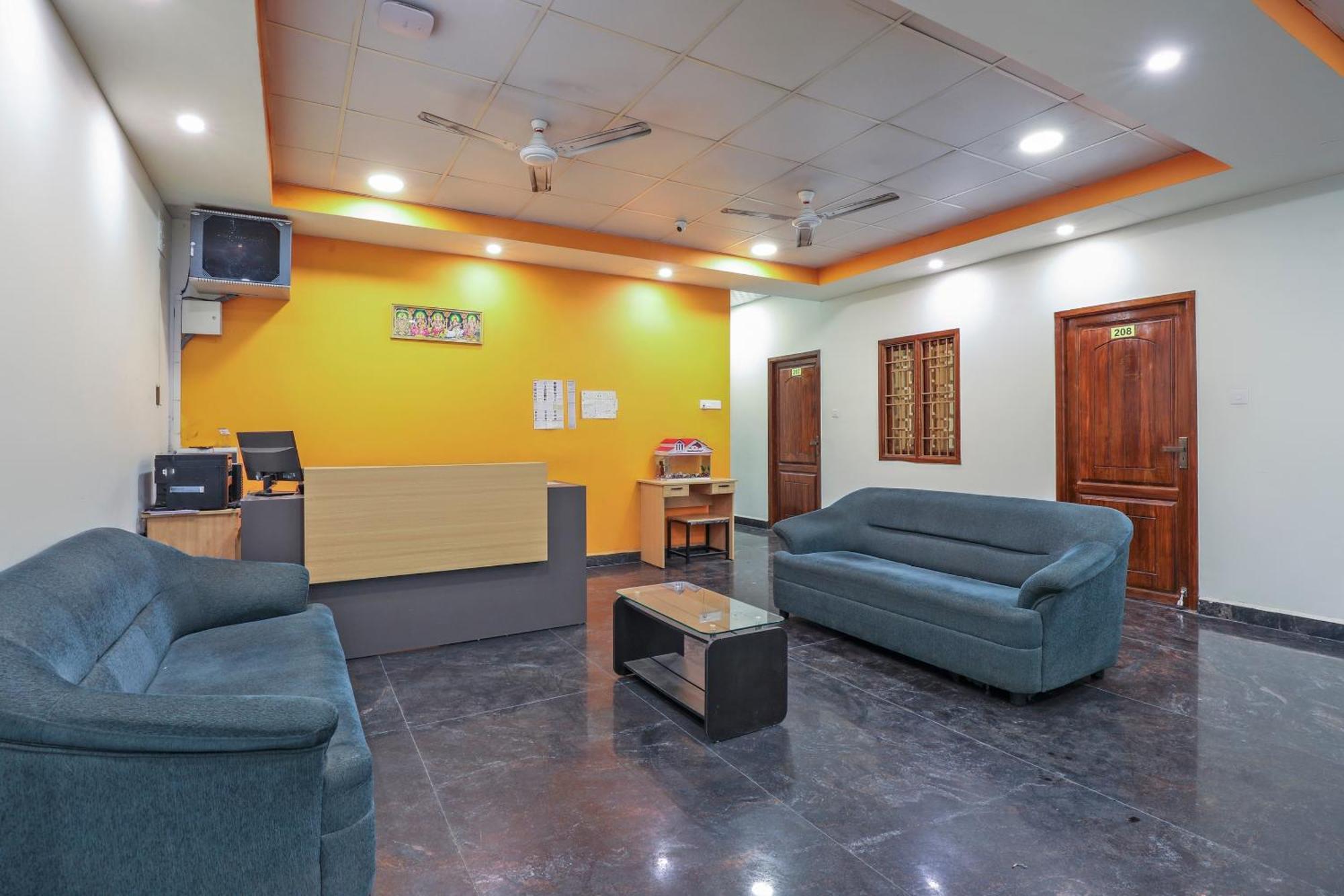 Hotel O Om Sakthi Hotel Pondichéry Extérieur photo